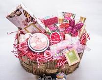 Pomegranate Noir Rose Garden Gift Basket